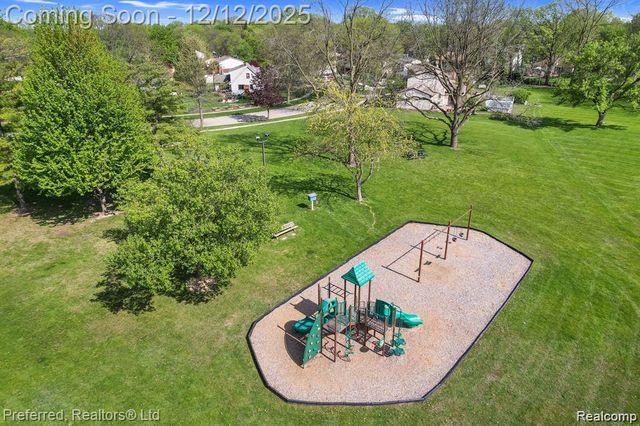 40051 Finley Drive, Canton Charter Township, MI 48188