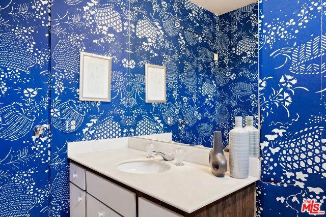 2075 S Ramitas Way, Palm Springs, CA 92264