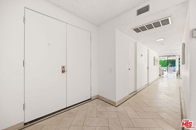 2075 S Ramitas Way, Palm Springs, CA 92264