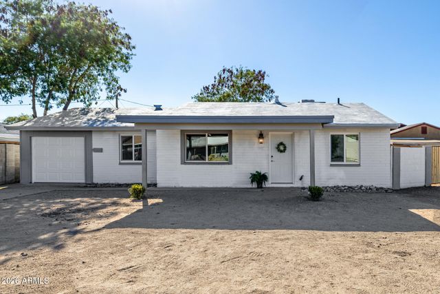 3030 N 38TH Drive, Phoenix, AZ 85019