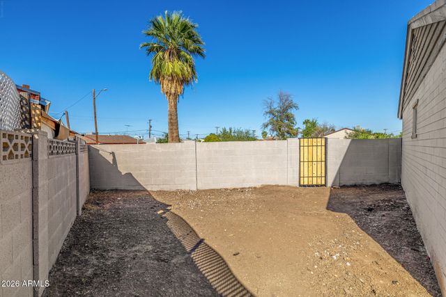 3030 N 38TH Drive, Phoenix, AZ 85019