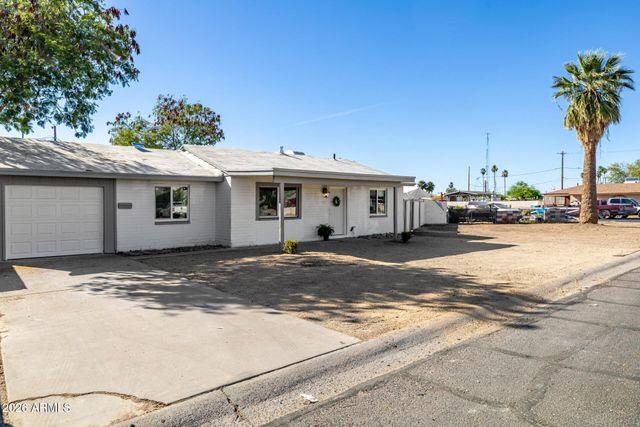 3030 N 38TH Drive, Phoenix, AZ 85019
