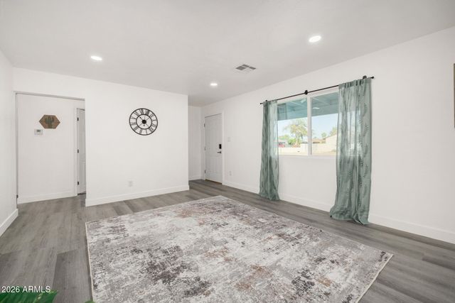 3030 N 38TH Drive, Phoenix, AZ 85019