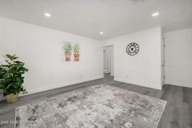 3030 N 38TH Drive, Phoenix, AZ 85019