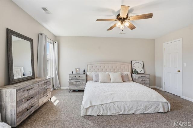 510 Country Circle Drive, Lake St Louis, MO 63367