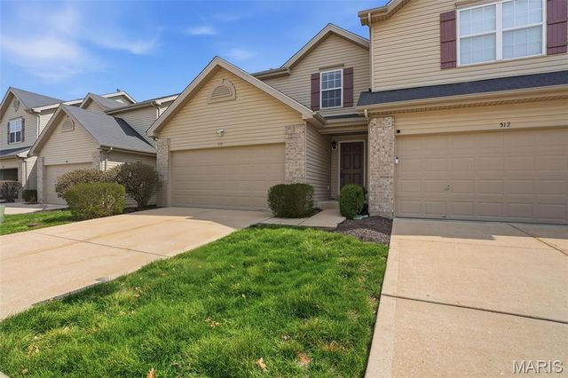 510 Country Circle Drive, Lake St Louis, MO 63367