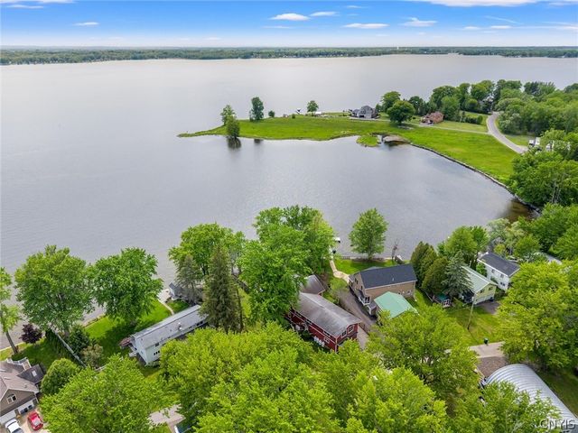16 Woodland Drive, West Monroe, NY 13167