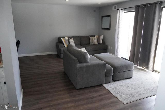 704 THE WOODS, Cherry Hill, NJ 08003