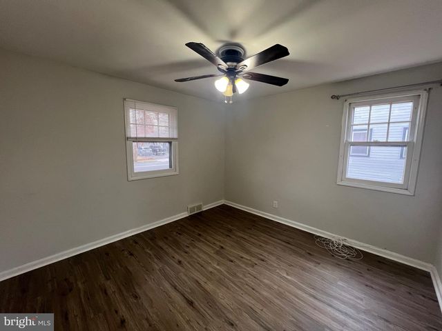 213 NICHOLSON RD, West Collingswood Heights, NJ 08059