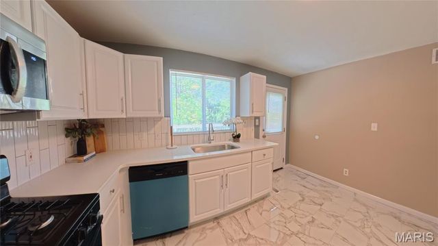 2005 Lebanon Avenue, Belleville, IL 62221