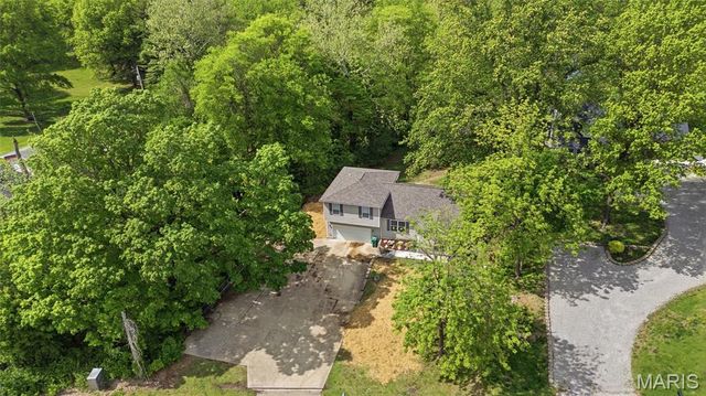 2005 Lebanon Avenue, Belleville, IL 62221