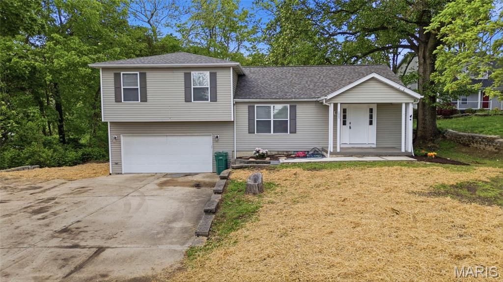 2005 Lebanon Avenue, Belleville, IL 62221