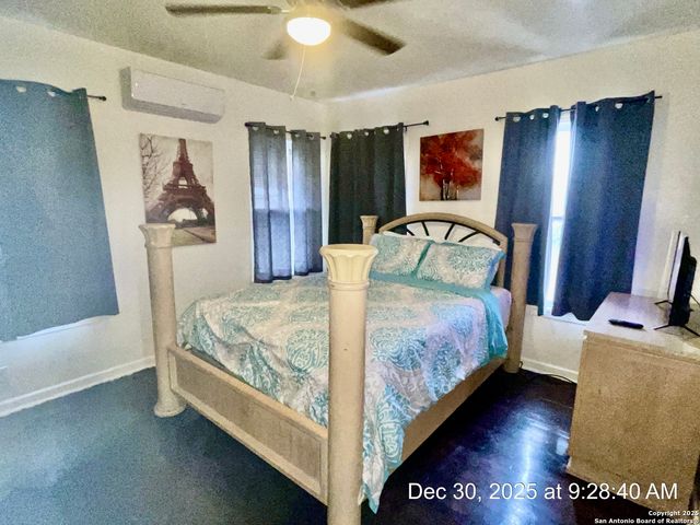 1010 Gardina, San Antonio, TX 78201