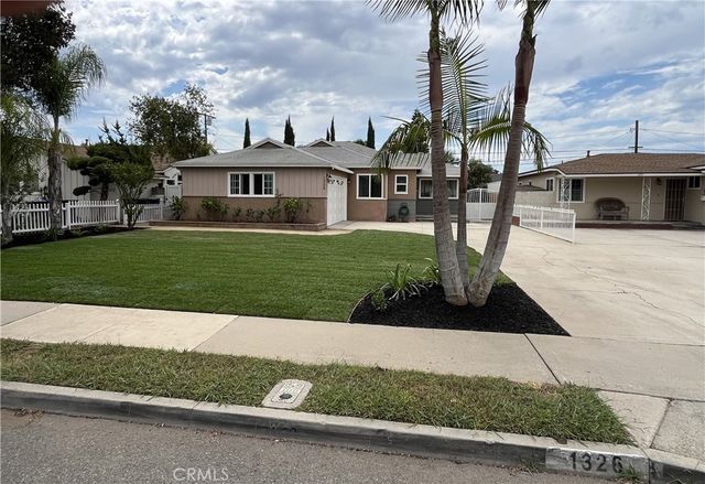 1326 E 15th Street, Santa Ana, CA 92701