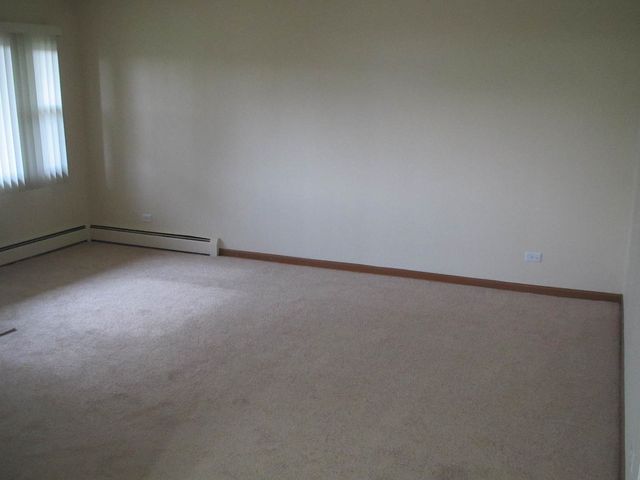 13 N CLIFTON Avenue 202, Park Ridge, IL 60068