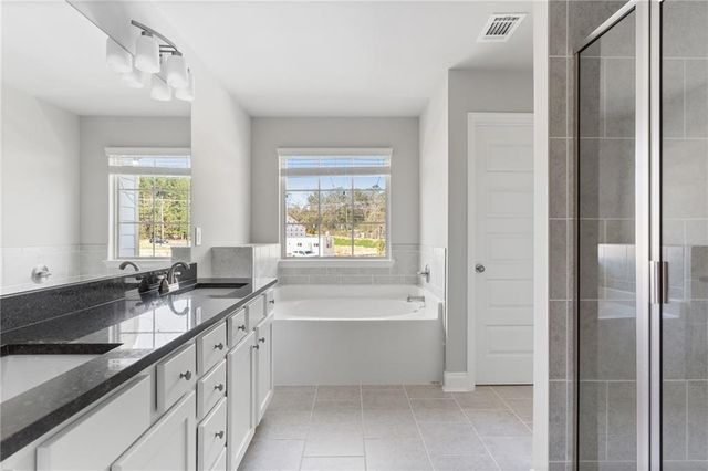 3926 Lockaby Way, Lawrenceville, GA 30044