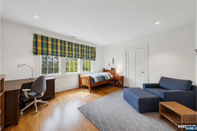 7 Charney Place, Alpine, NJ 07620