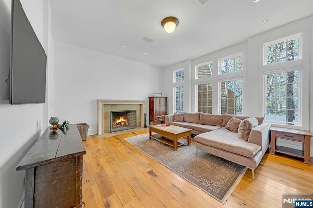 7 Charney Place, Alpine, NJ 07620