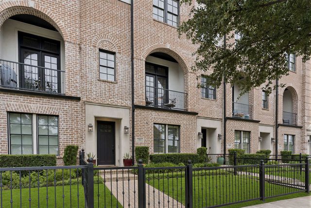 768 Sid Rich Drive, Irving, TX 75039