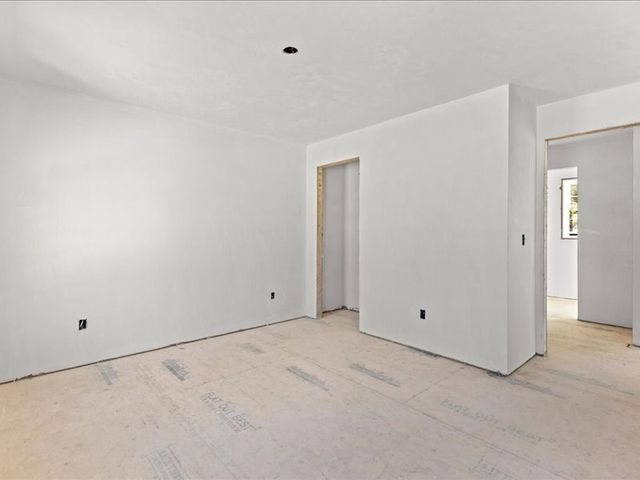 306 Wood St, Middleboro, MA 02346