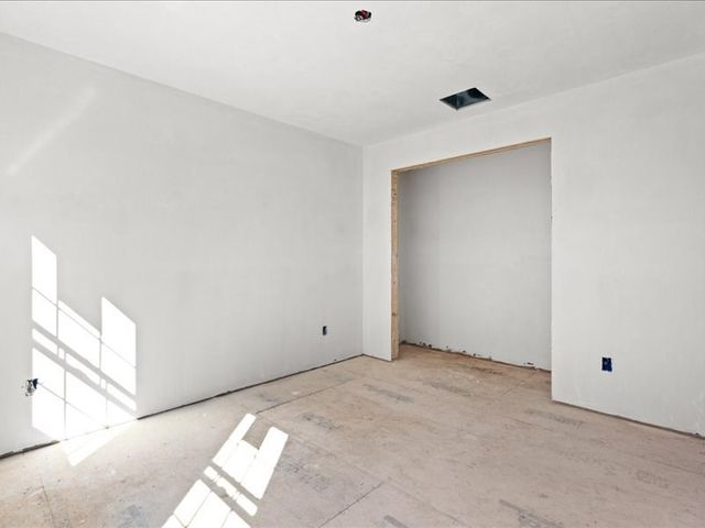 306 Wood St, Middleboro, MA 02346