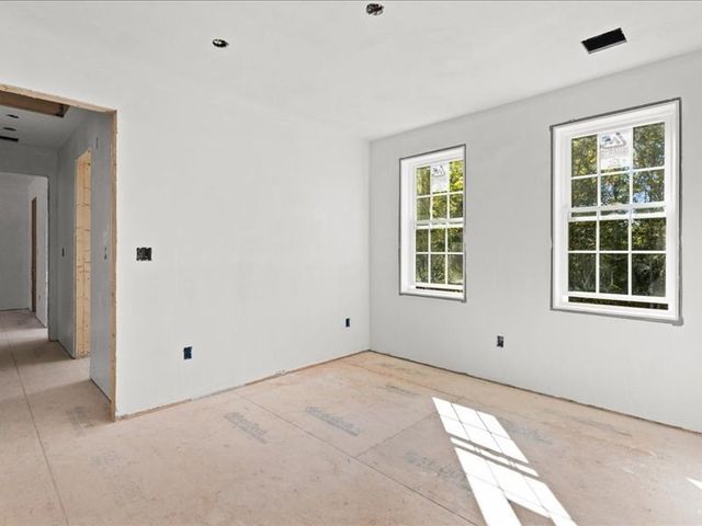 306 Wood St, Middleboro, MA 02346