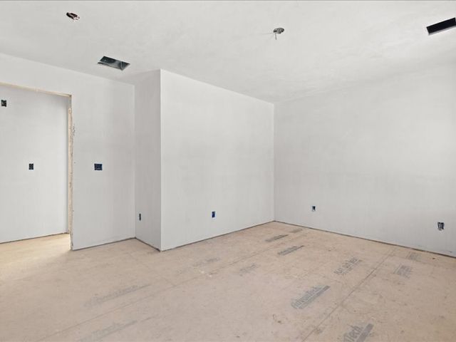 306 Wood St, Middleboro, MA 02346