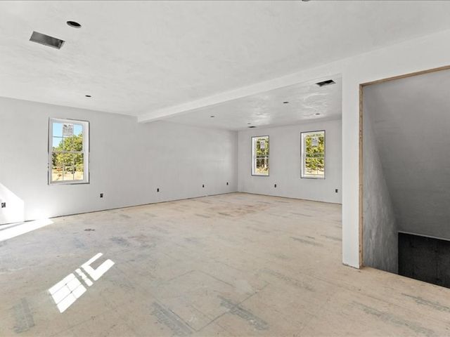 306 Wood St, Middleboro, MA 02346