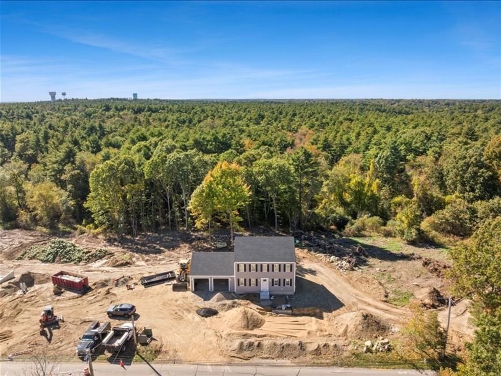 306 Wood St, Middleboro, MA 02346