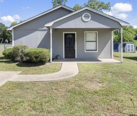 104 E Cedar, Tyler, TX 75702