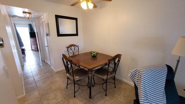 114 Chatham E, West Palm Beach, FL 33417