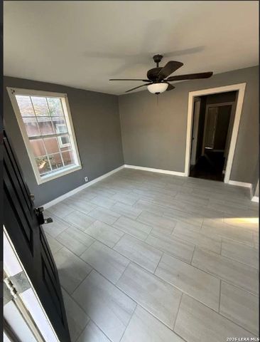 2210 MARTIN LUTHER KING DR, San Antonio, TX 78203