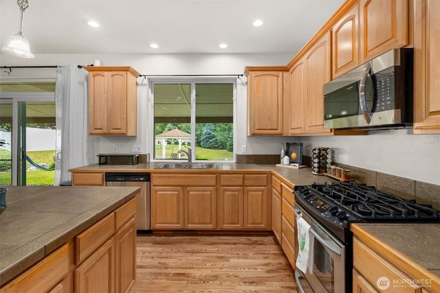 8010 Wenatchee Place NW, Silverdale, WA 98383