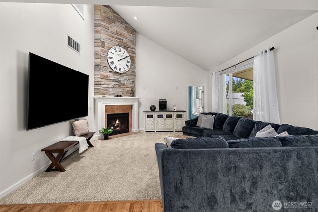 8010 Wenatchee Place NW, Silverdale, WA 98383