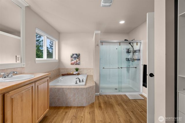 8010 Wenatchee Place NW, Silverdale, WA 98383