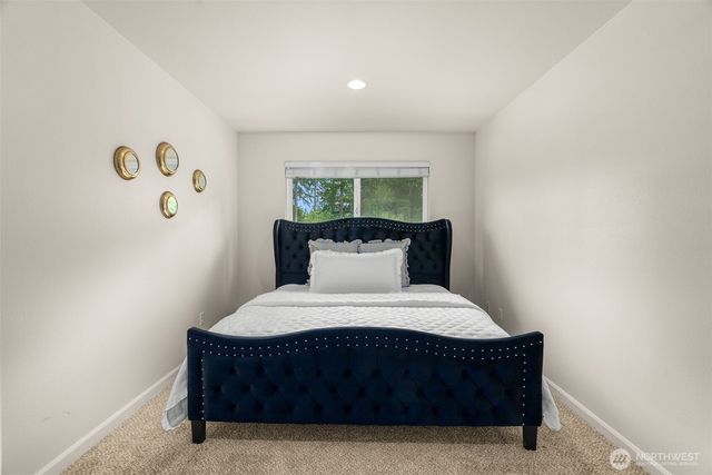8010 Wenatchee Place NW, Silverdale, WA 98383