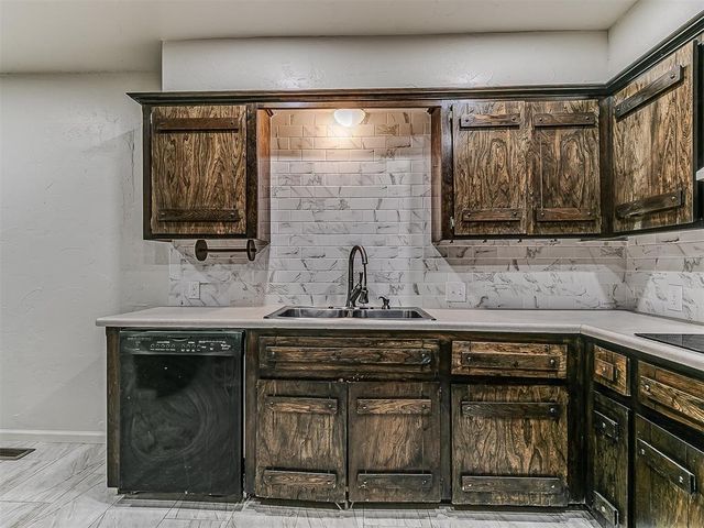 1170 Mockingbird Circle, Choctaw, OK 73020