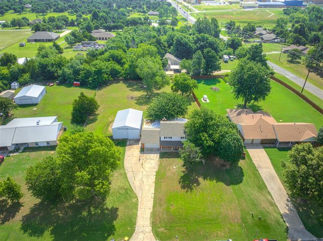 1170 Mockingbird Circle, Choctaw, OK 73020