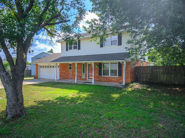 1170 Mockingbird Circle, Choctaw, OK 73020