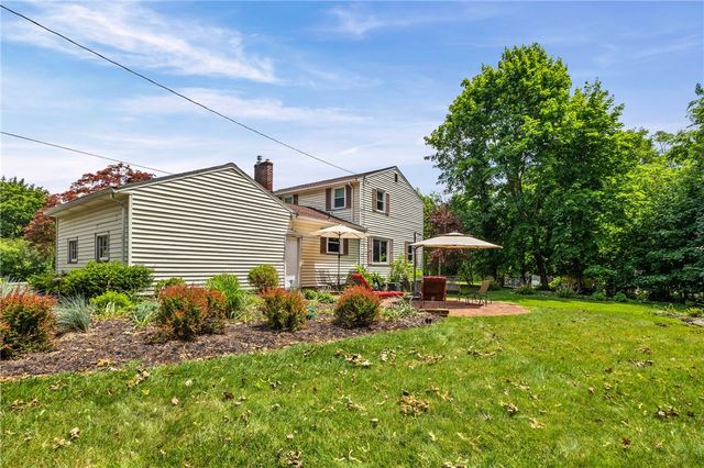 159 Ledgerock Lane, Brighton, NY 14618