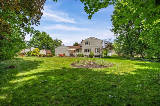 159 Ledgerock Lane, Brighton, NY 14618