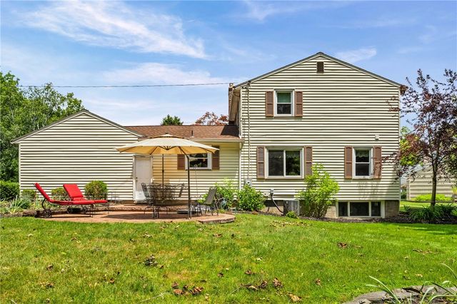 159 Ledgerock Lane, Brighton, NY 14618