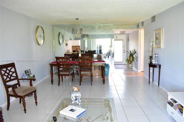 9020 Sunrise Lakes Boulevard 304, Sunrise, FL 33322