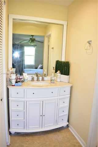 9020 Sunrise Lakes Boulevard 304, Sunrise, FL 33322