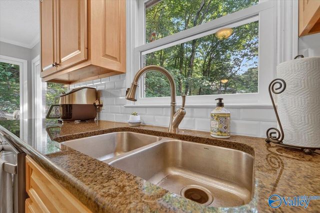 1506 Toney Drive SE, Huntsville, AL 35802