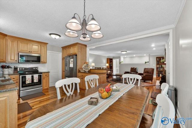 1506 Toney Drive SE, Huntsville, AL 35802