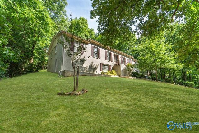 1506 Toney Drive SE, Huntsville, AL 35802