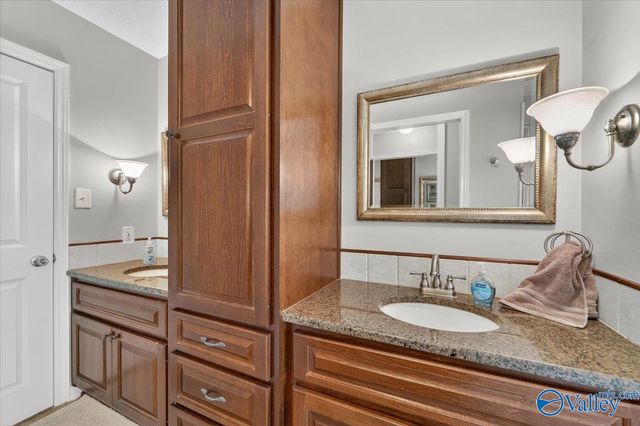 1506 Toney Drive SE, Huntsville, AL 35802