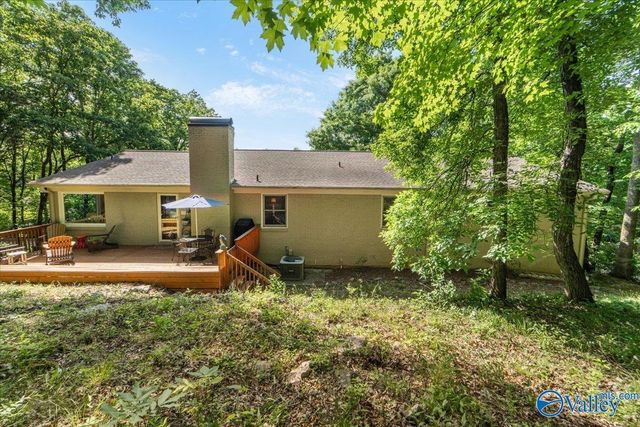 1506 Toney Drive SE, Huntsville, AL 35802