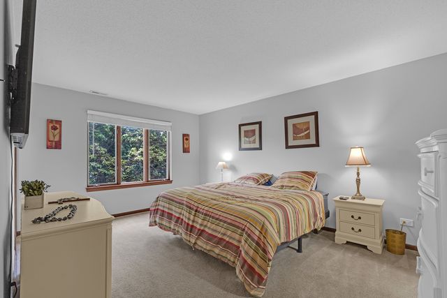 7737 W Golf Drive 302, Palos Heights, IL 60463